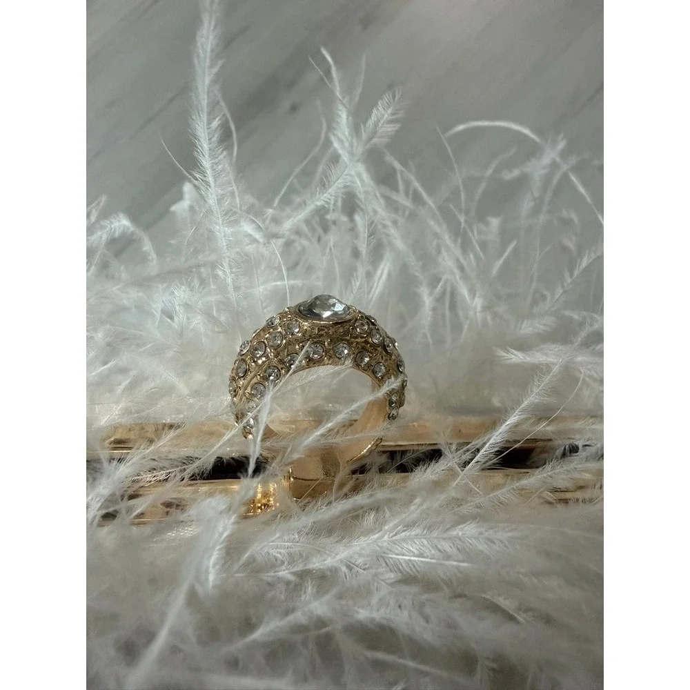 White Feather Clutch Bag Gold Rhinestone Ring Clasp Evening Bag